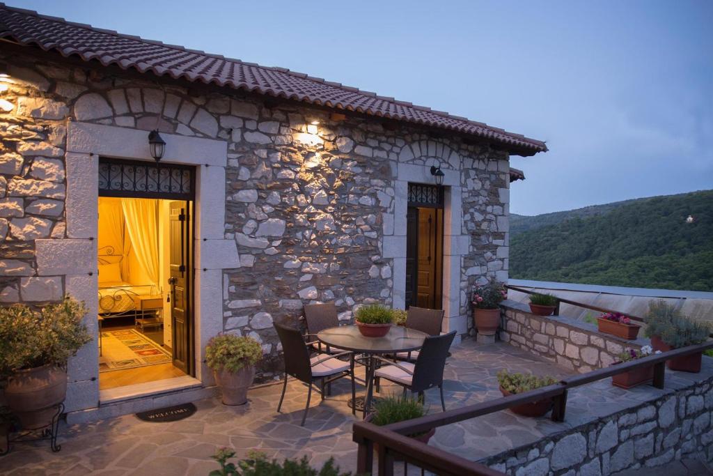 Tholos room 4